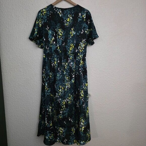 Torrid Midi Bubble Charm Flutter Sleeve Wrap Dress Women's Plus Size 1X - Picture 9 of 10